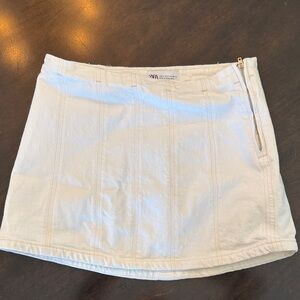 Zara Women's White Mini Skirt